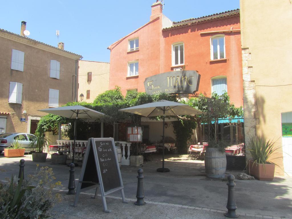 Hotel Restaurant Le Saint Marc Aups Εξωτερικό φωτογραφία
